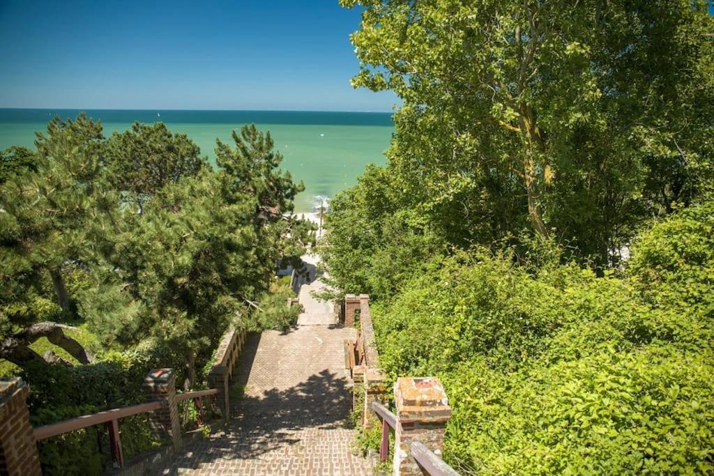 Le Fer A Cheval 4 Pers. Confort Plage Houlgate Exterior foto